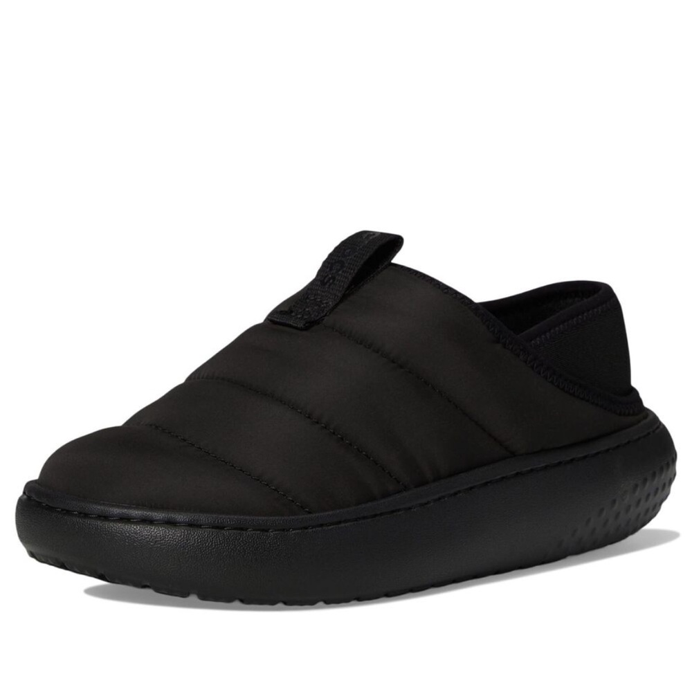 CROCS Classic Puff Fur Moc Slippers in Black, Big Kids Size J6 (EU 38-39), NWT